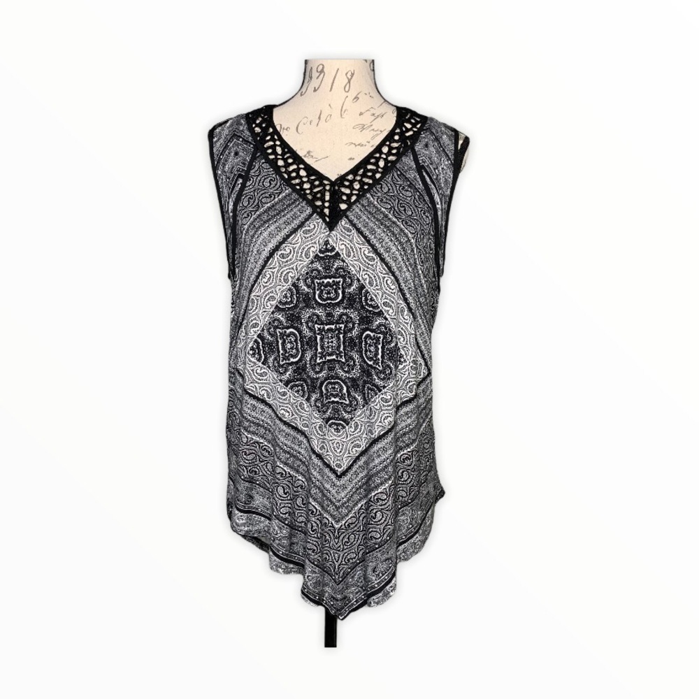 Daniel Rainn Paisley Handkerchief Sleeveless Top